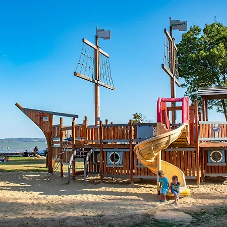 Hello 3b Daire Kestel