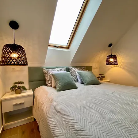 Hello 3b Daire Kestel