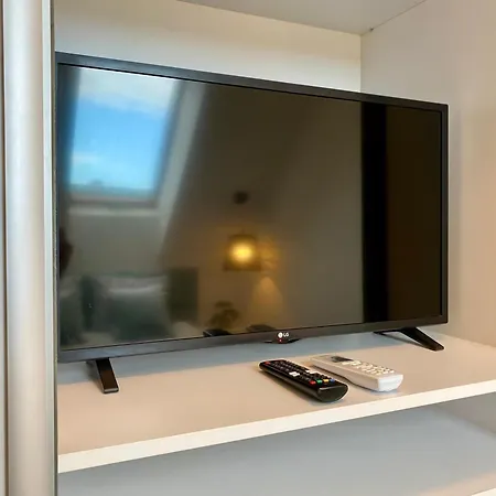 Hello 3b Daire Kestel